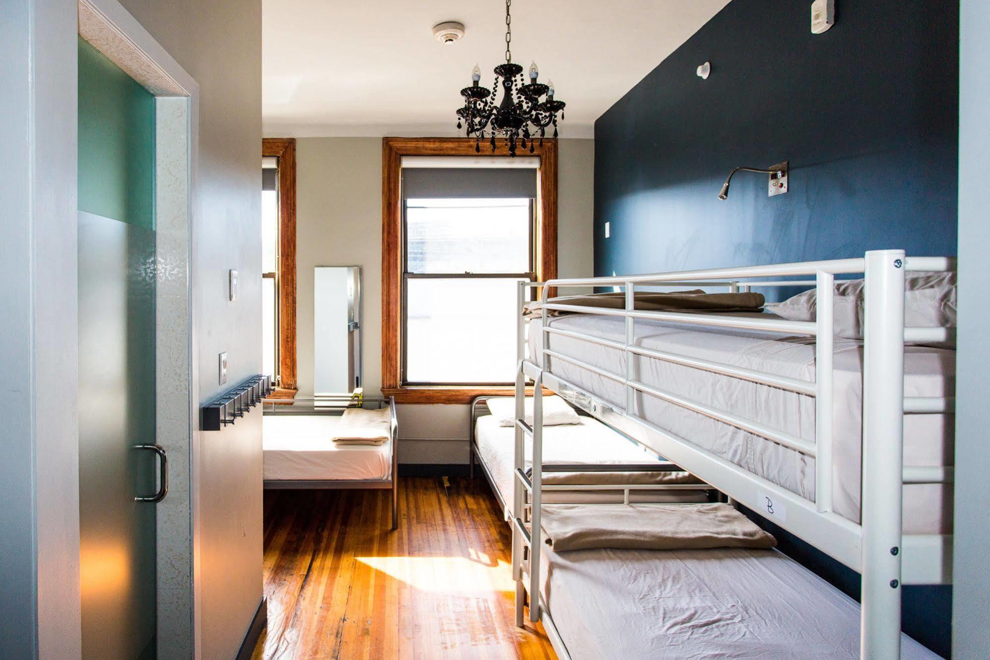 Q4 Hotel And Hostel New York Eksteriør billede